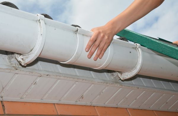 Gutter Reattachment in Muncie