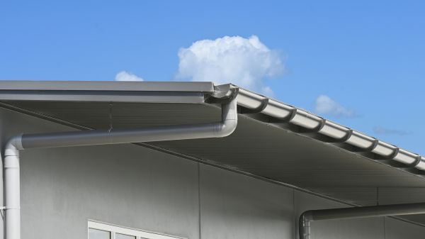Eavestrough Service in Muncie